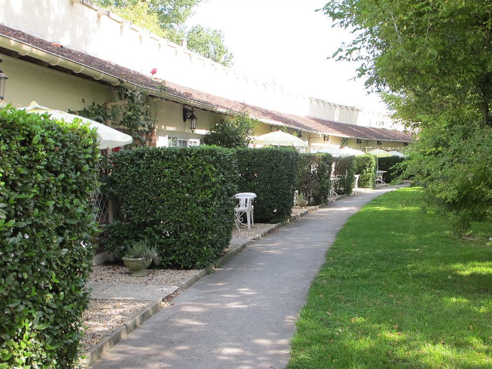 Hotel Acostel Meaux Exteriör bild